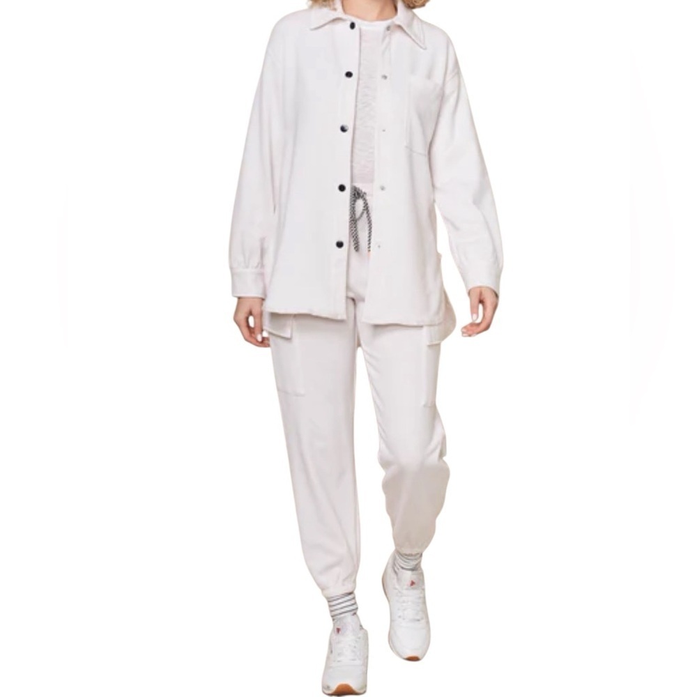 Sundry WOMEN'S MORE SUNDAYS SHACKET IN OYSTER‎ size S/M oversized